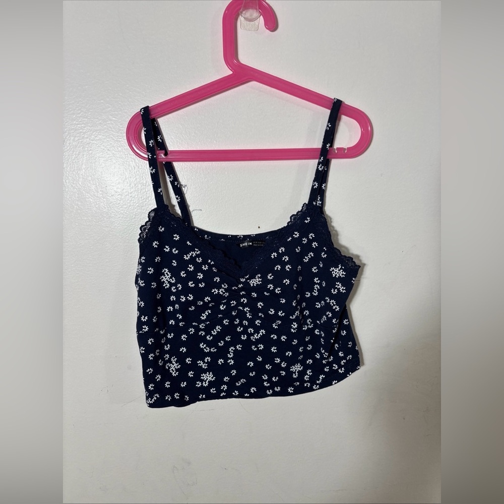 SHEIN cropped t shirt size M